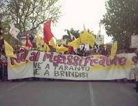 Manifestazione contro il rigassificatore di Brindisi