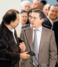Ortega ed Uribe durante il vertice (Foto AFP)