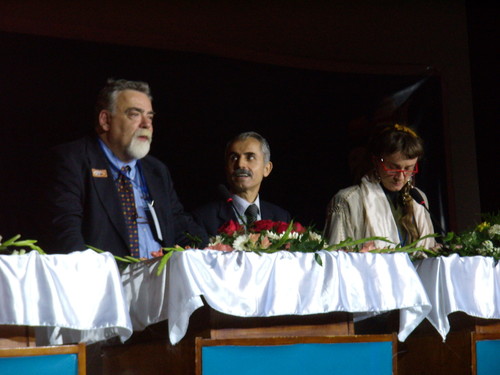 Alberto, Aziz e Fulgida sul palco del convegno