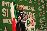 01/04/2008 campagna elettorale del partito democratico viaggio nell'italia nuova tappa di frosinone nella foto walter veltroni