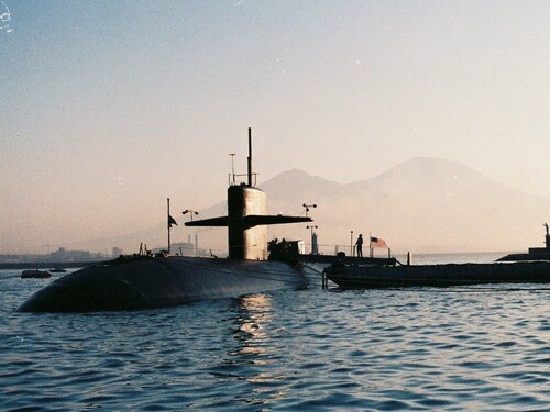 Hyman G. Rickover (SSN-709) at Naples, Italy during her last deployment 2006
