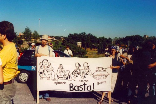 Marcia Nonviolenta Perugia-Assisi "Mai più eserciti e guerre".