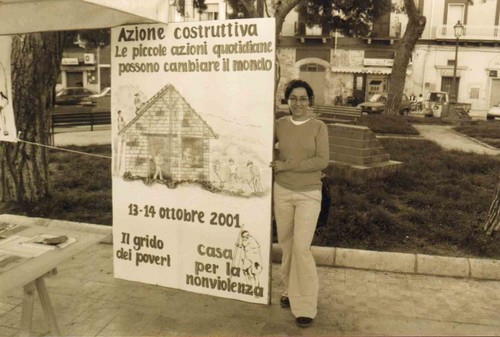 Manifestazione: "Azione costruttiva: le piccole azioni possono cambiare il mondo".