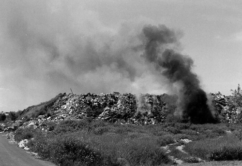 (San Ferdinando di Puglia) Discarica abusiva comunale chiusa nel 1994 grazie alla Campagna nonviolenta "San Ferdinando zona termale" promossa dalla Casa per la nonviolenza.