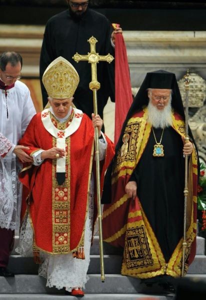 Papa Benedetto XVI con il Patriarca ortodosso Bartolomeo I