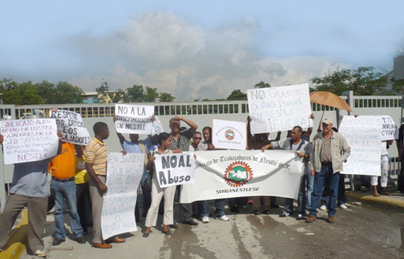 Protesta lavoratori e lavoratrici Nestlé (Foto UITA)