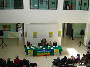 10 marzo 2009 - Conferenza di Alex Zanotelli a San Ferdinando di Puglia . Galleria fotografica della manifestazioni Casa per la nonviolenza, associazione di ispirazione gandhiana.