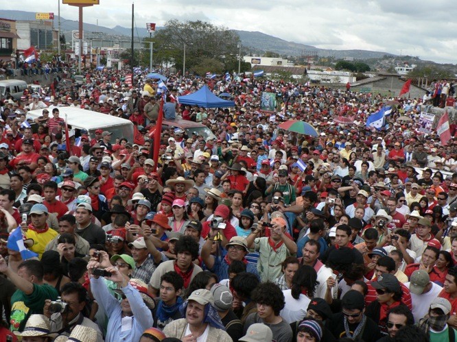 Mobilitazione del 27 gennaio 2010 a Tegucigalpa © (Foto G. Trucchi)