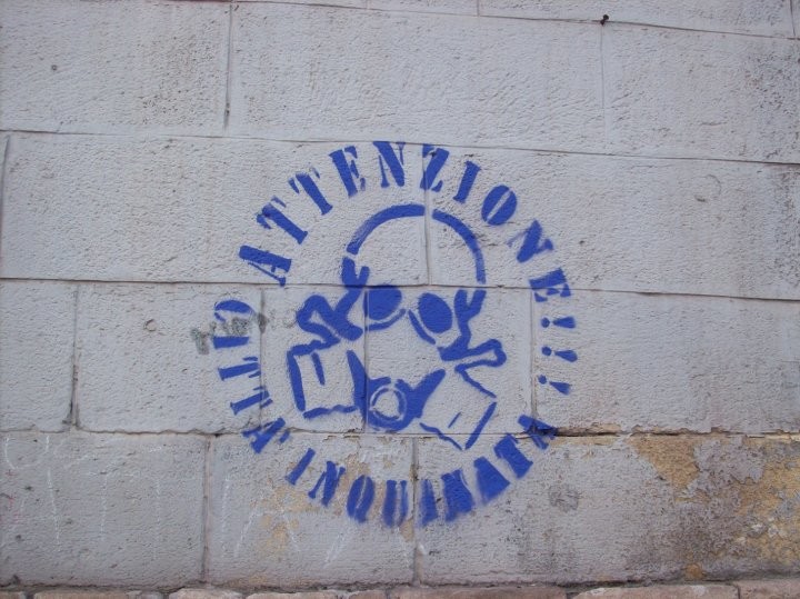 Il logo per cui i sette writer sono stati fermati e denunciati a Taranto