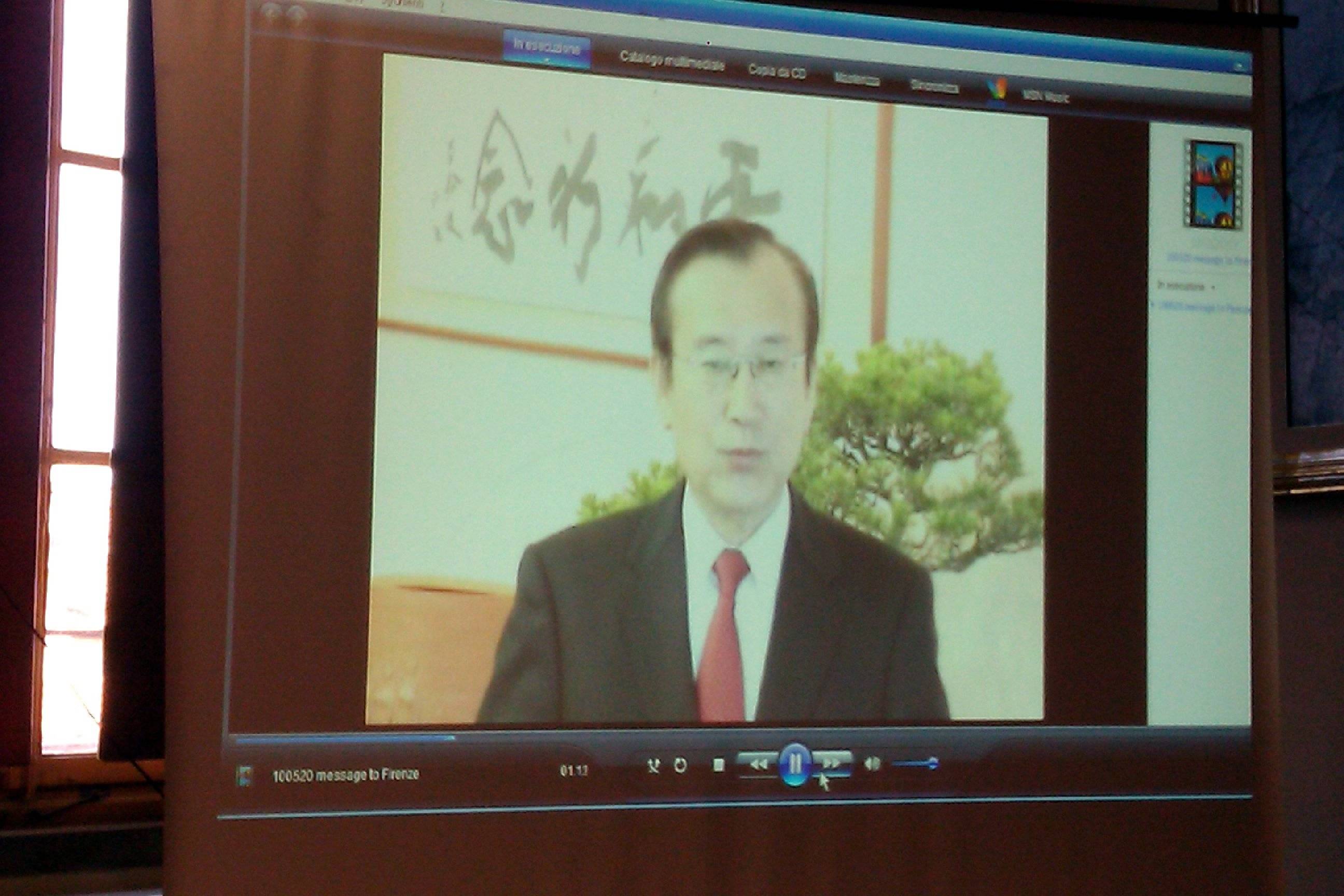 Videomessaggio di Akiba Tadatoshi sindaco di Hiroshima all'incontro in Palazzo Vecchio del 20 maggio 2010