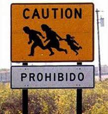 Segnale anti immigrazione frontiera USA-Messico