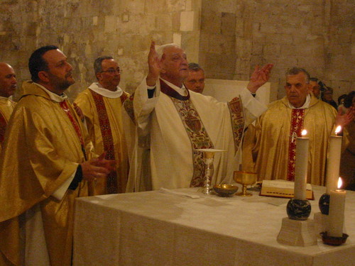 Termoli, 30 dicembre 2003. Celebrazione nella cattedrale per gli 80 anni di eta' e i 40 anni di vescovato di mons. Luigi Bettazzi