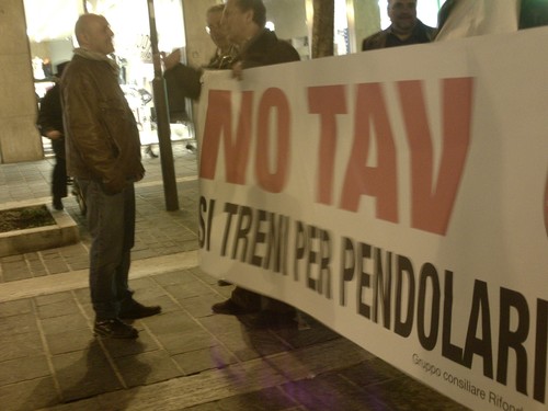 manifestazione a Pescara del 2 marzo 2012 in solidarietà con il Movimento NO TAV