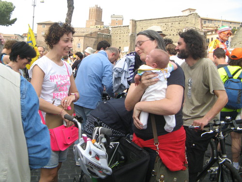 Roma, partecipanti all'iniziativa "Salvaciclisti"