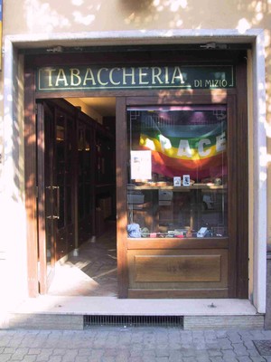 Tabaccheria NO WARS (Imagine a world with no countryes...) 