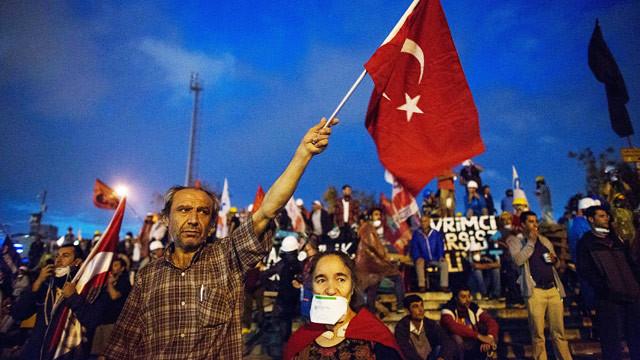 manifestanti turchi