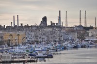 Black out alla raffineria ENI di Taranto