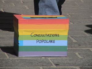 La cassetta per la consultazione popolare