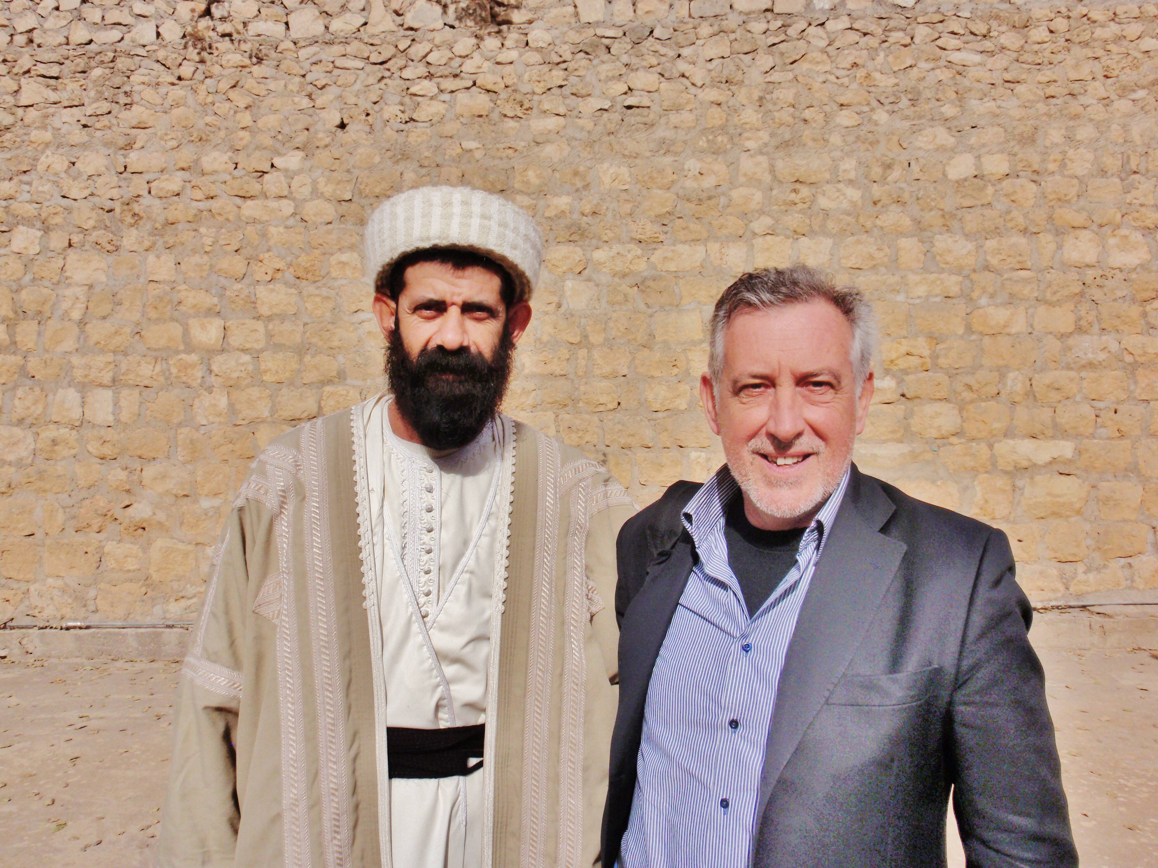 Con Baba Chawesh Ismael Hasan, guida spirituale dei Yazidi
