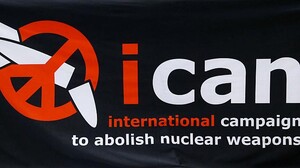 Viene assegnato il Premio Nobel per la Pace alla campagna ICAN per il disarmo nucleare. Un riconoscimento per tutti coloro che si sono battuti in questi anni per la messa al bando delle bombe atomiche, armi indiscriminate per lo sterminio di massa.
