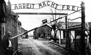 Giorno della Memoria. Il 17 gennaio 1945 i cancelli del Campo di concentramento di Auschwitz venivano abbattuti dall'Armata Rossa. 