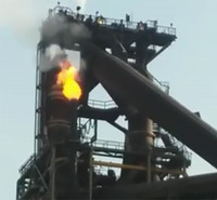 Ilva: fiamme dall'Altoforno1 mentre a Roma Mittal chiede di trattare sui contratti degli operai
