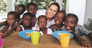 E' stata liberata. "Sono stata forte, ho resistito", ha detto Silvia Romano, volontaria italiana che dedicava assistenza ai più poveri in Africa.
