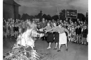 Rogo di libri durante il nazismo