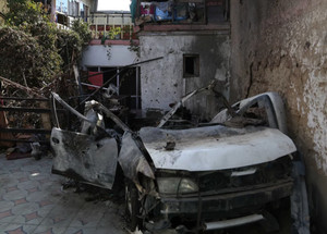 L'auto colpita da un drone USA il 29 agosto 2021 a Kabul uccidendo dei civili innocenti