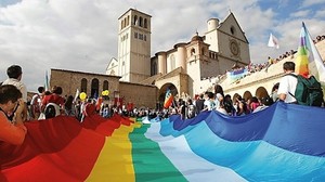 Perugia-Assisi. A great initiative by the Italian pacifist movement and schools for peace.