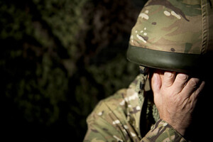 Soldati traumatizzati dalla guerra cadono in depressione o tentano il suicidio