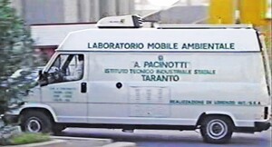 Il laboratorio mobile dell'Istituto Tecnico Pacinotti (1994)