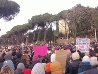 Cinquecentomila in piazza a Roma contro la violenza sulle donne