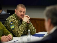 Dispositivi di ascolto trovati nell'ufficio del comandante delle forze armate dell'Ucraina