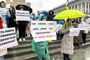 Protesta delle donne ucraine che chiedono il ritorno dei loro cari alle famiglie