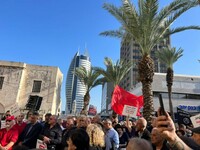 Haifa: manifestazione di arabi e ebrei contro la guerra