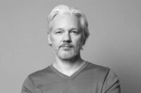 Assange libero, ora o mai più