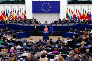 Ursula von der Leyen, presidente della Commissione europea, pronuncia il suo discorso sullo stato dell'Unione al Parlamento europeo a Strasburgo