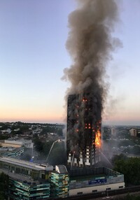 Il primo ministro britannico Keir Starmer ha chiesto solennemente scusa a nome di tutti i governi precedenti e le istituzioni del Regno ai familiari delle vittime e dei superstiti del rogo di Grenfell Tower, a Londra, che nel giugno del 2017 provocò 72 morti (inclusi due inquilini italiani).