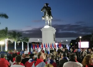 Statua di Sandino a cavallo a Managua