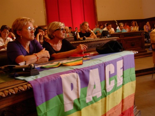 Incontro con la Carovana della Pace a Taranto: assemblea la mattina del 10 settembre 2004.