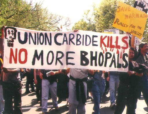 manifestazione contro Union Carbide