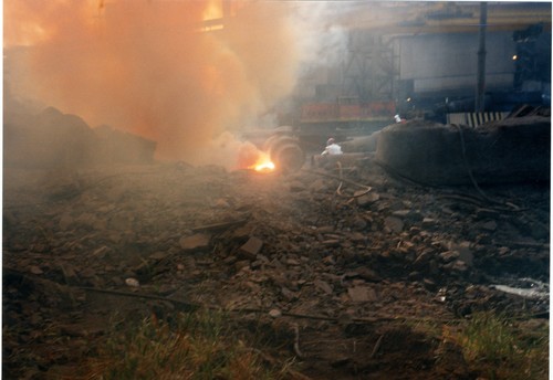 Foto 5 - Condizioni di lavoro nell'Ilva di Taranto. Nel 1999 un'equipe polidisciplinare è stata incaricata dal Tribunale di Taranto di effettuare uno studio sull'inquinamento dell'area jonica. L'impul