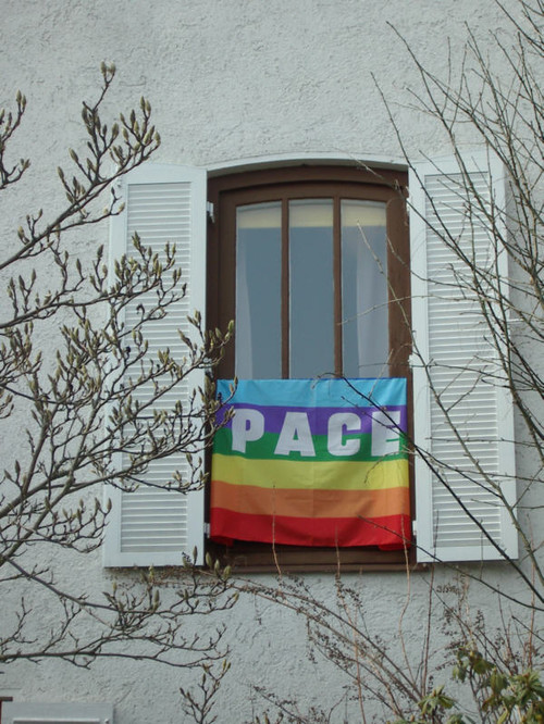 bandiera della pace esposta a Monaco di Baviera: Marcus    
