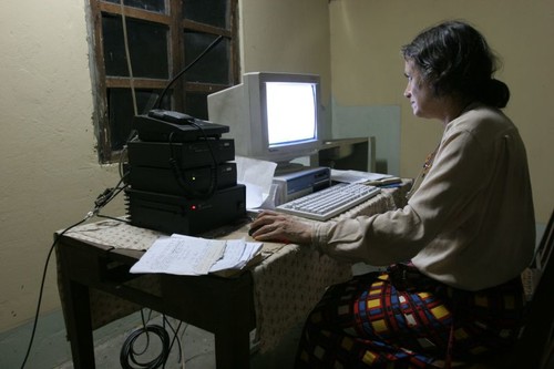 Chiara Castellani al computer