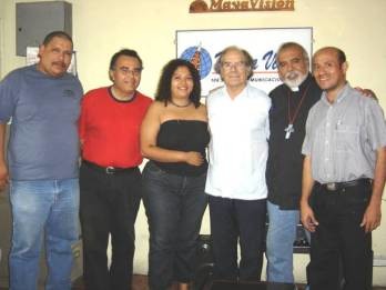 Julio Miranda, Roberto Pineda, Claudia Zaldívar, Adolfo Perez Esquivel, Ricardo Cornejo e Guido Flores. 