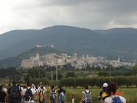 Stiamo arrivando ad Assisi e ad attenderci c'è un terribile temporale...