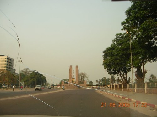 La via principale di Kinshasa: Il Boulevard