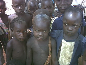 Bambini. Gulu, Uganda del Nord. Agosto 2005