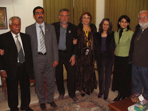 Suleymanya: Foto di gruppo con la consorte del Presidente iracheno Talabani.